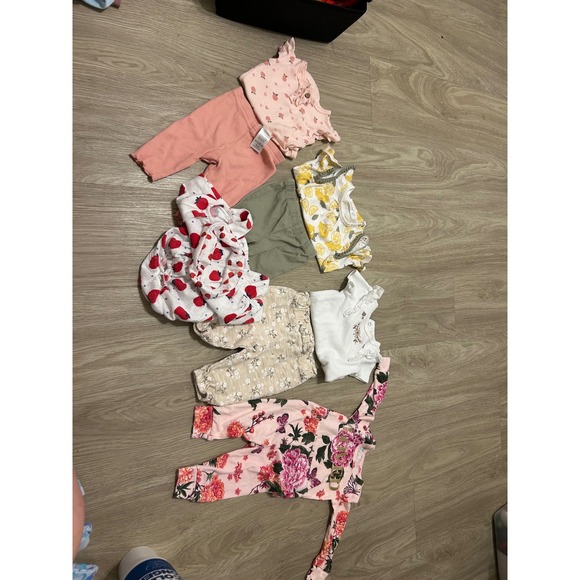 Baby Girl Outfit Set Carter's Strawberry Lemon Floral 0 3 Months 5 outfit Bundle - Picture 11 of 11